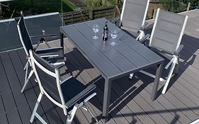 Ferienwohnung Raffael 100 Qm, 2 Grosse Betten Im Wohnzimmer